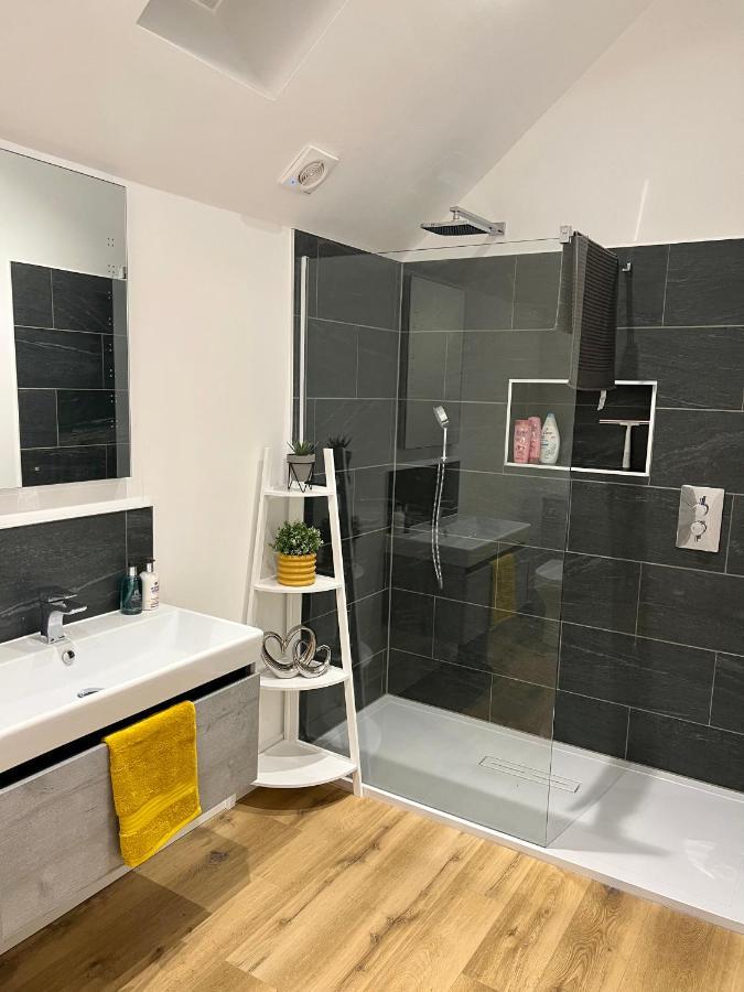 Apple Tree Apartment Hensol Zewnętrze zdjęcie