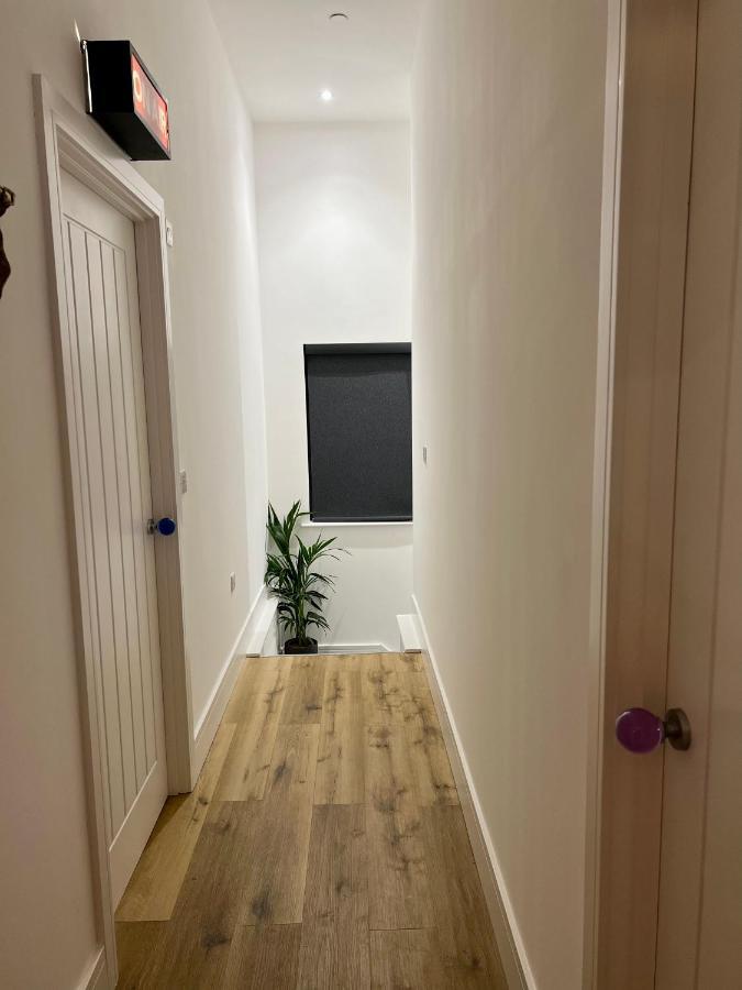 Apple Tree Apartment Hensol Zewnętrze zdjęcie